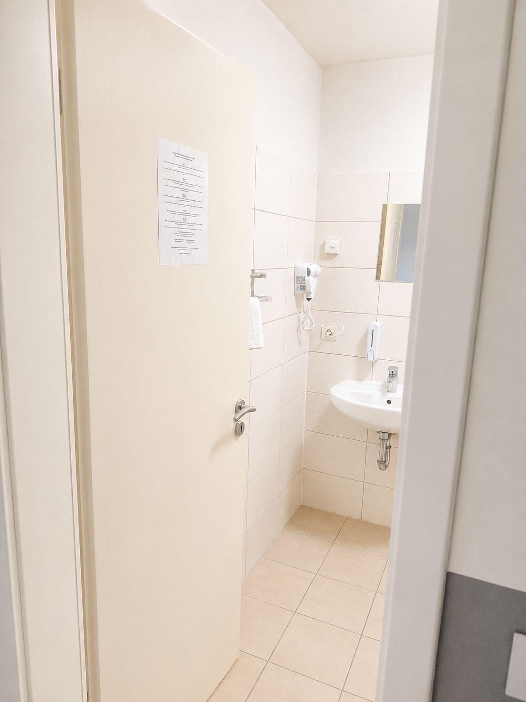 Badezimmer im Einzelzimmer